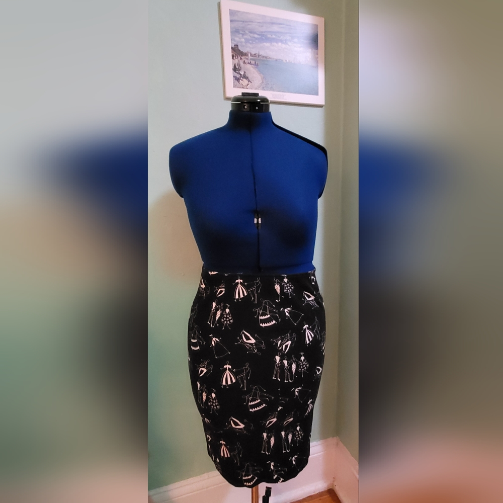 Women Madison Studio Black and White Knit Stretch Skirt Size 10